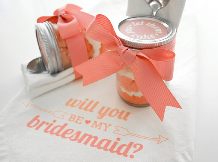 'Be My Bridesmaids' Ombre cupcakes in jars by Marry This! www.theweddingnotebook.com