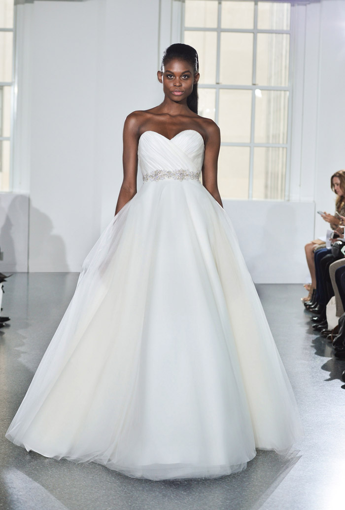 Legends By Romona Keveza Fall 2014 Collection. www.theweddingnotebook.com