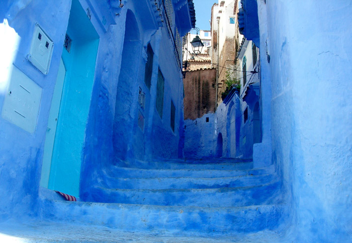 Chefchaouen, Morocco. 16 Colourful Places In The World For Your Bridal Portraits. www.theweddingnotebook.com
