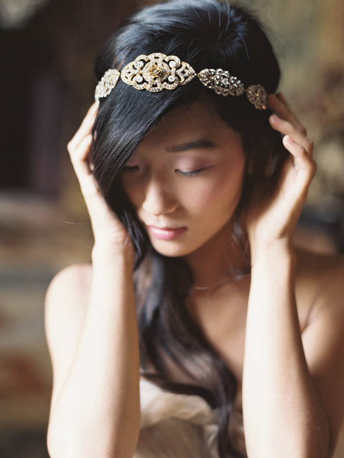 Celeste Headband/Sash – Enchanted Atelier By Liv Hart Fall 2015 Collection. Photo by Laura Gordon Photography. www.theweddingnotebook.com