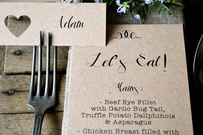 Kraft paper – Affordable paper for your wedding invitations. www.theweddingnotebook.com