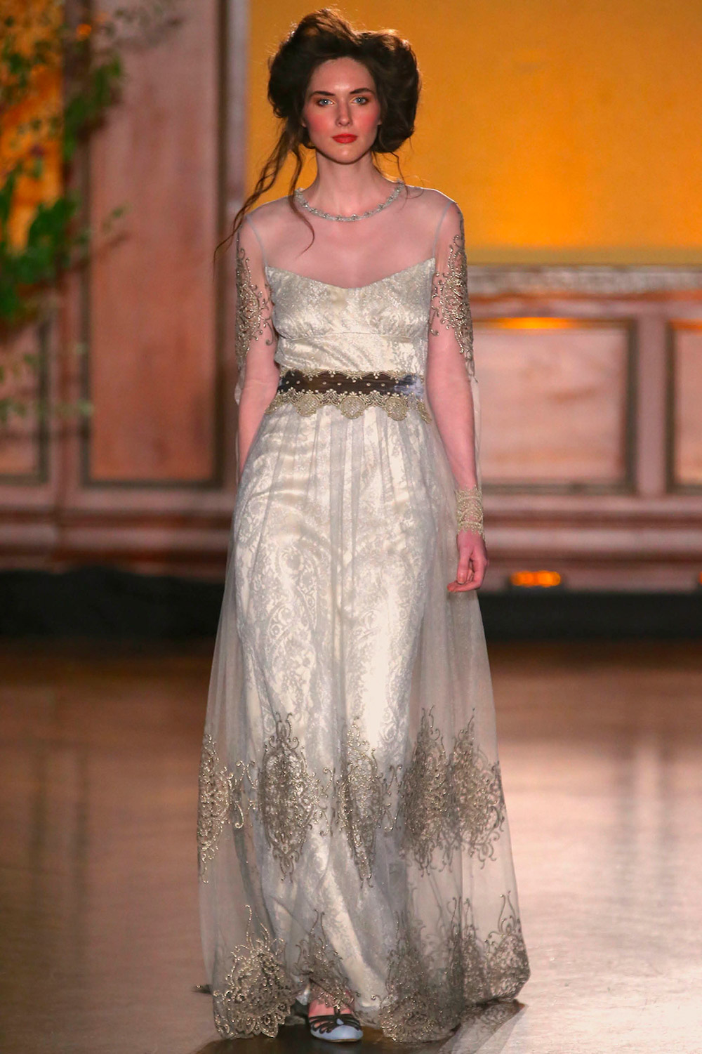 Claire Pettibone 2016 Bridal Collection. www.theweddingnotebook.com 