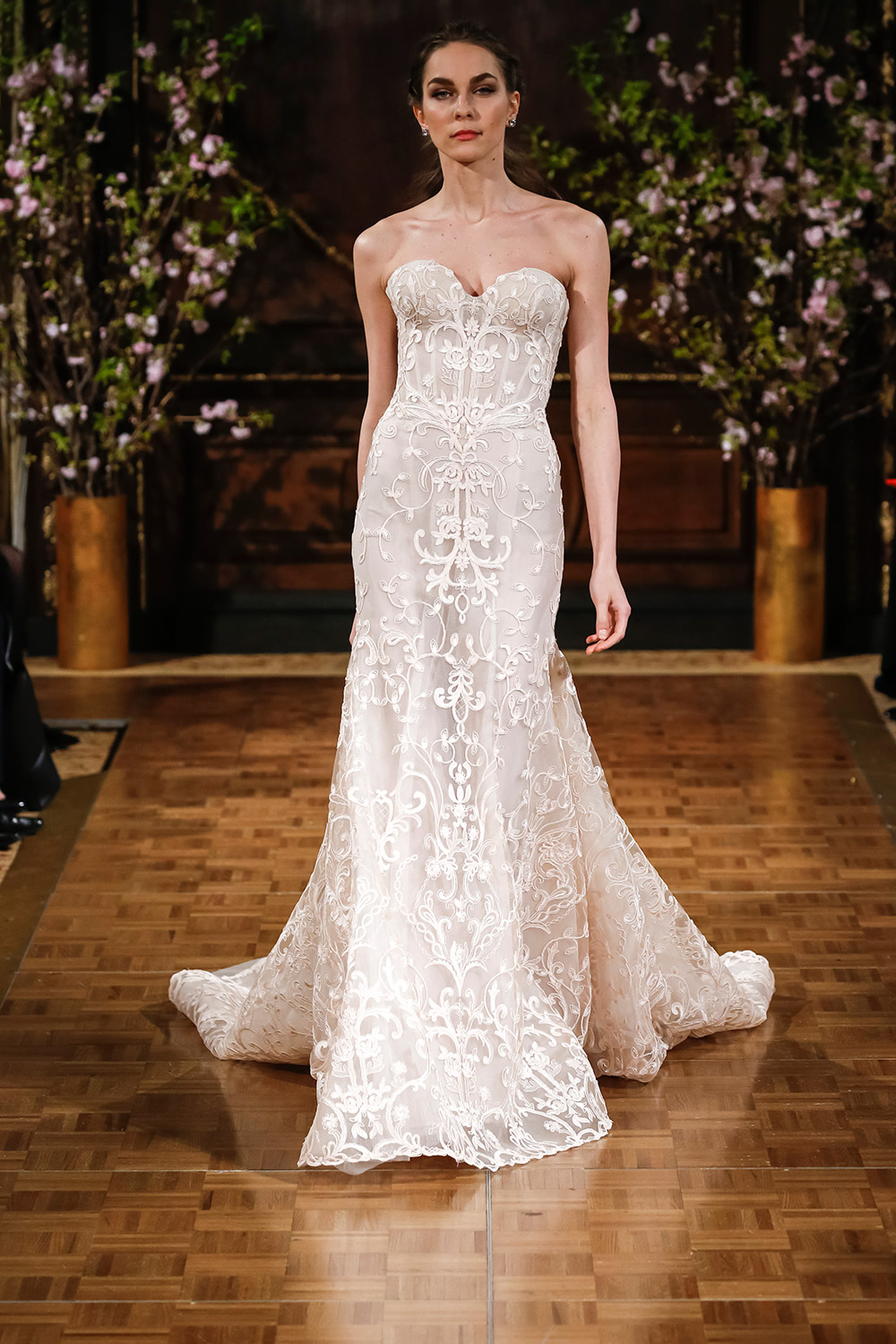 Aubrey - Isabelle Armstrong Spring 2017 Bridal Collection. www.theweddingnotebook.com 