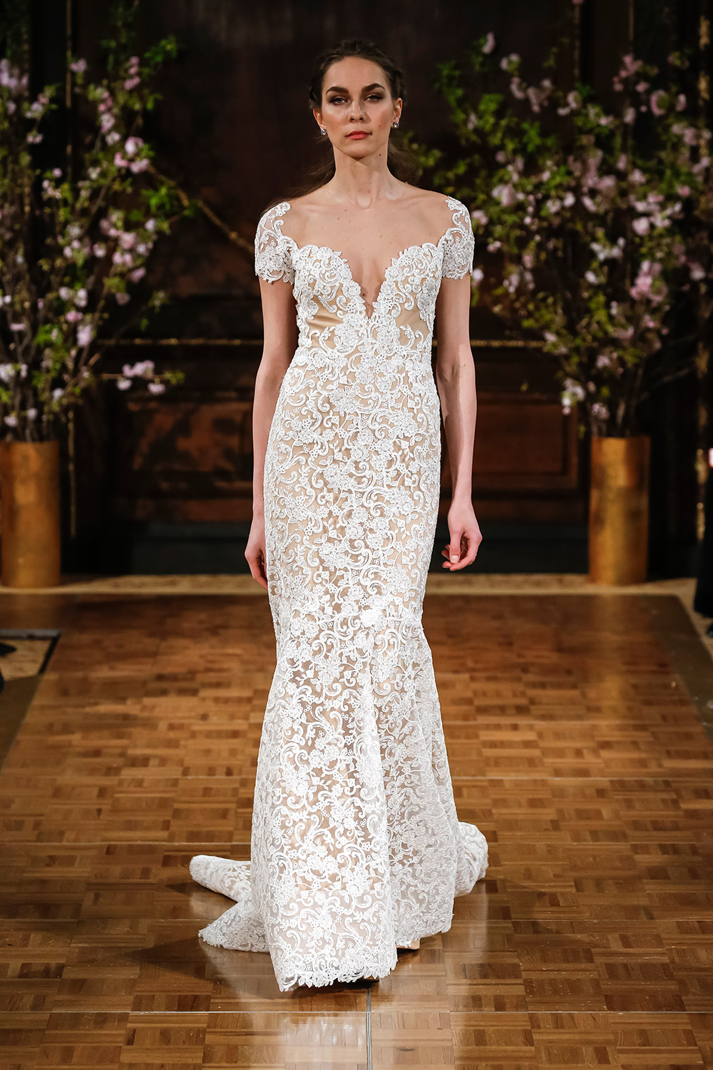 Glenn - Isabelle Armstrong Spring 2017 Bridal Collection. www.theweddingnotebook.com 