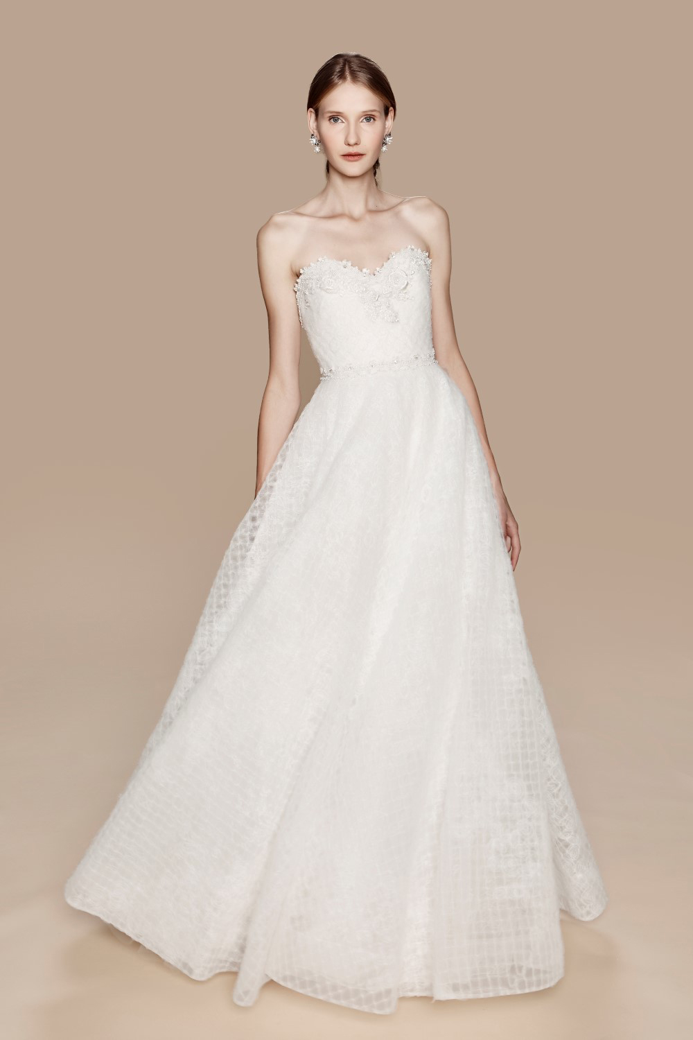 Marchesa Notte Fall 2017 Bridal Collection. www.theweddingnotebook.com