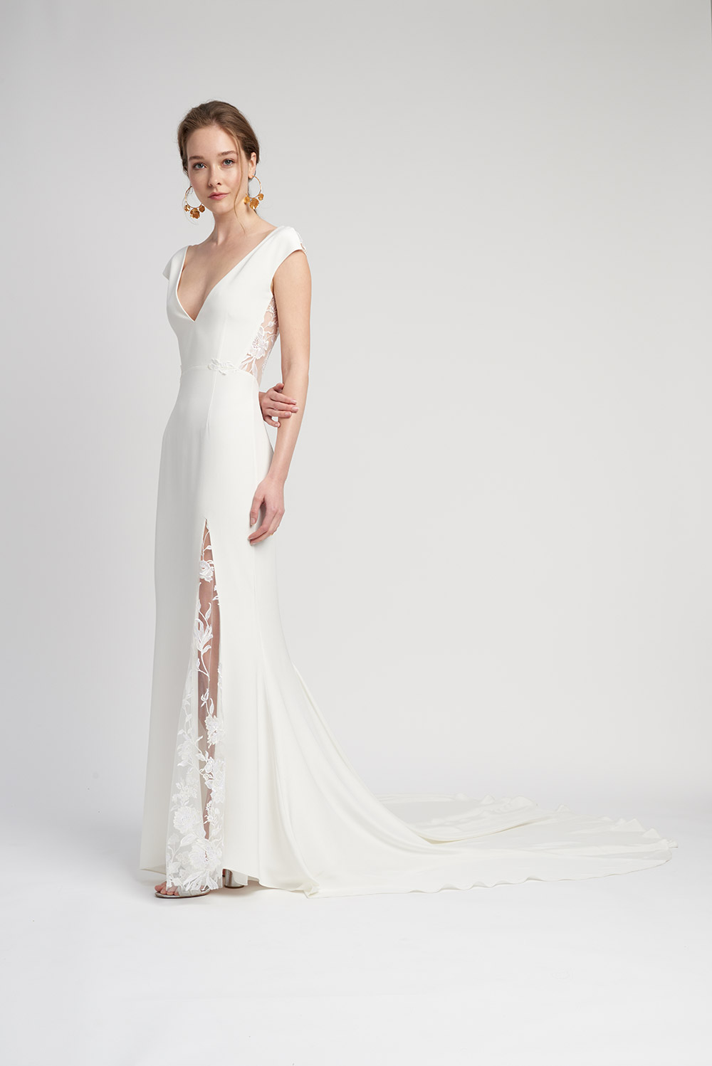 Alexandra Grecco 2020 Bridal Collection. www.theweddingnotebook.com